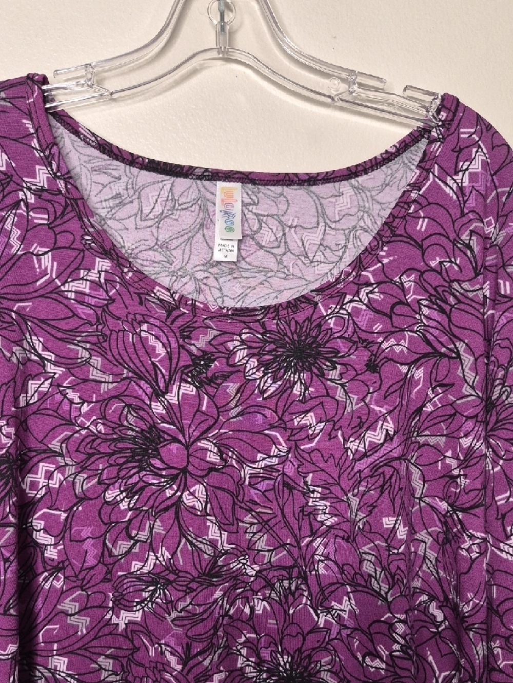 LuLaRoe Purple Floral Long Sleeve Scoop Neck Top - Picture 3 of 9